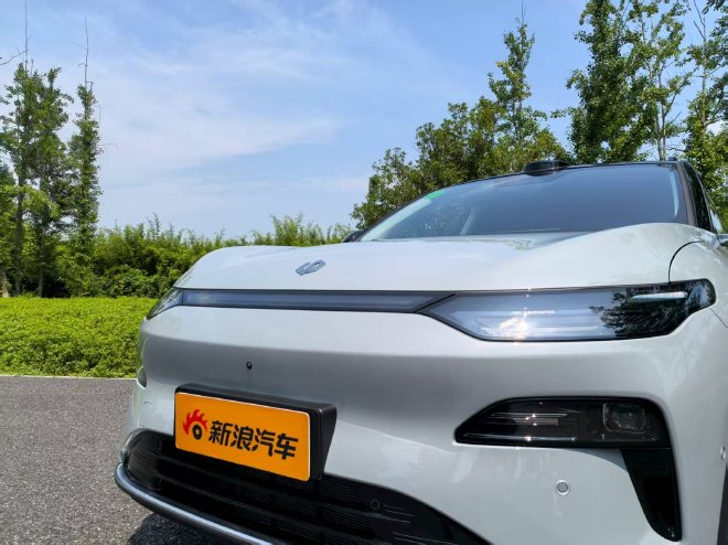 经典车型再升级 抢先试驾零跑全新C11增程版