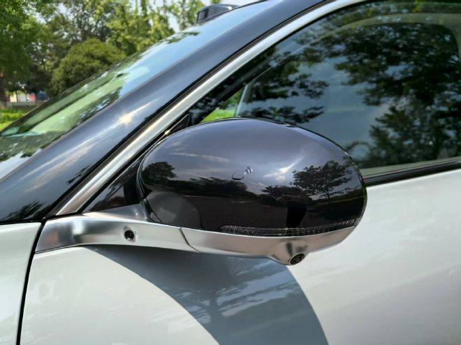 经典车型再升级 抢先试驾零跑全新C11增程版