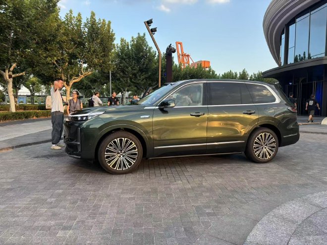 预售价19.38-25.88万元 吉利银河M9开启预售