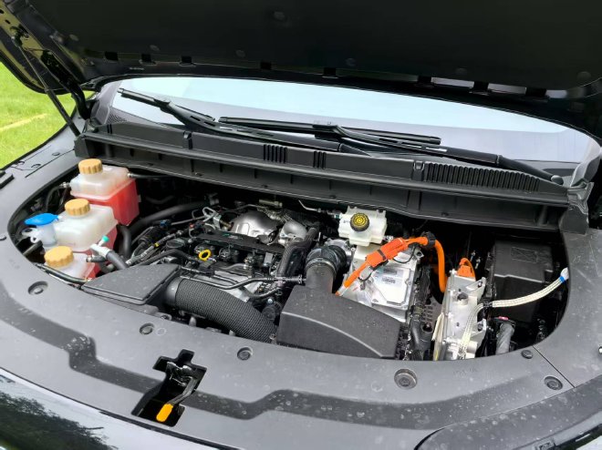 星海V9越享系列正式上市 售价为17.99-19.99万元