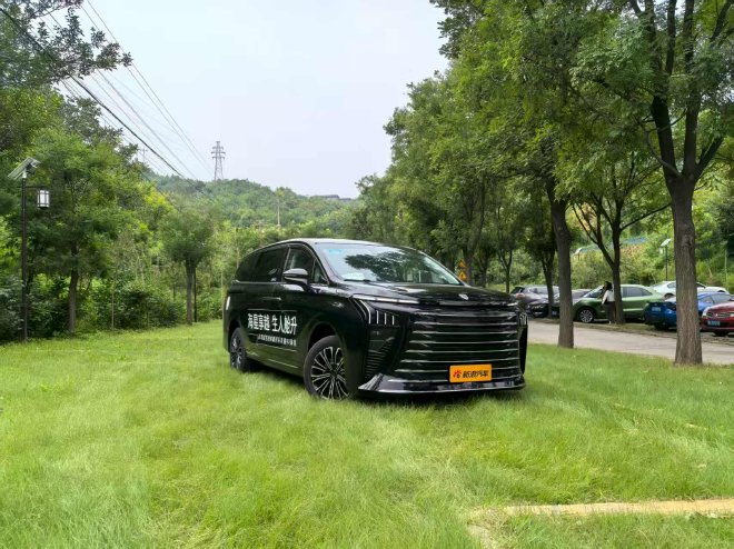 星海V9越享系列正式上市 售价为17.99-19.99万元