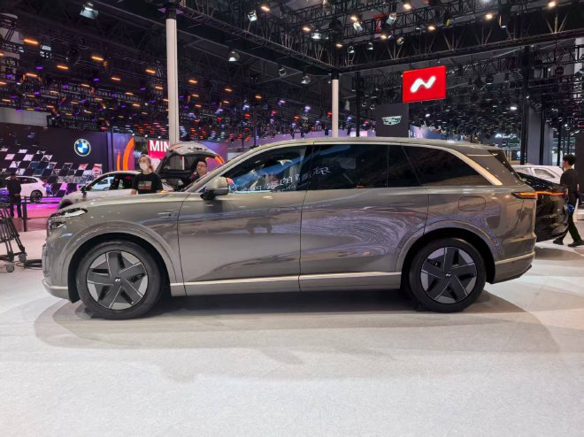 2025成都车展探馆：乐道L90