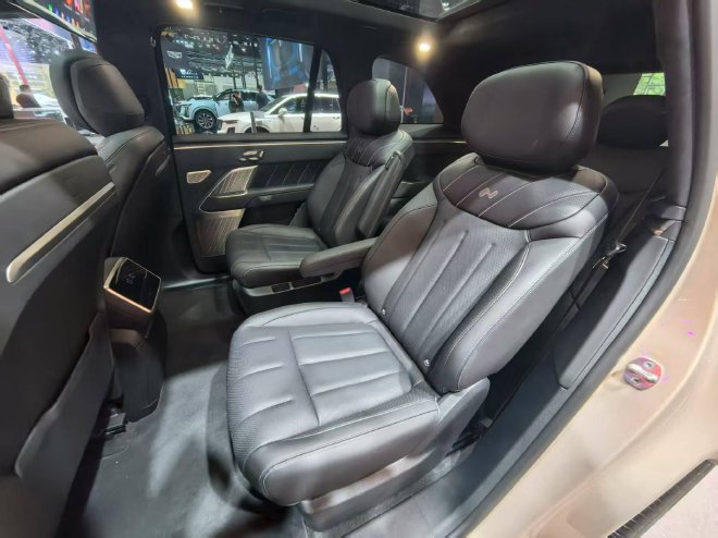 2025成都车展探馆：乐道L90