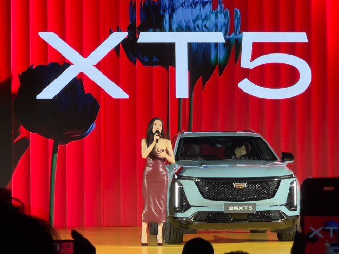 2025成都车展：凯迪拉克全新XT5限时22.99万起