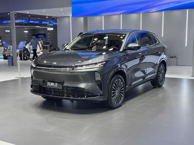 2025成都车展：东风风神L8正式上市