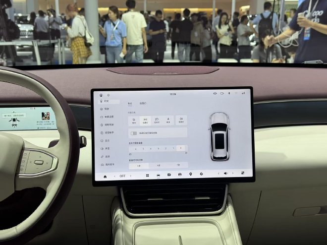 2025成都车展：东风风神L8正式上市