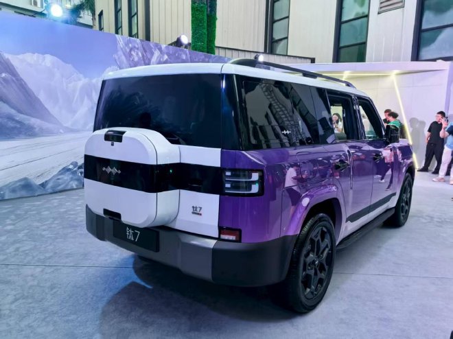 售价17.98-21.98万元 方程豹钛7正式上市