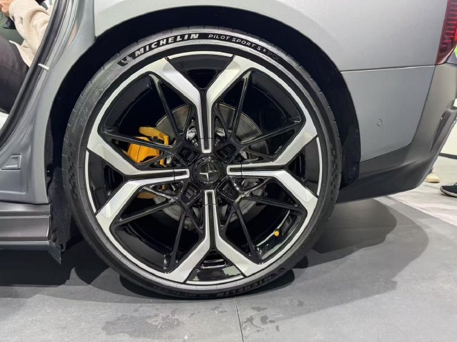 2025慕尼黑车展：Polestar5正式发布