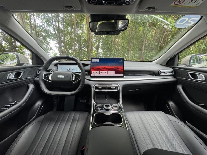 打造全能家轿标杆 银河星耀6试驾体验