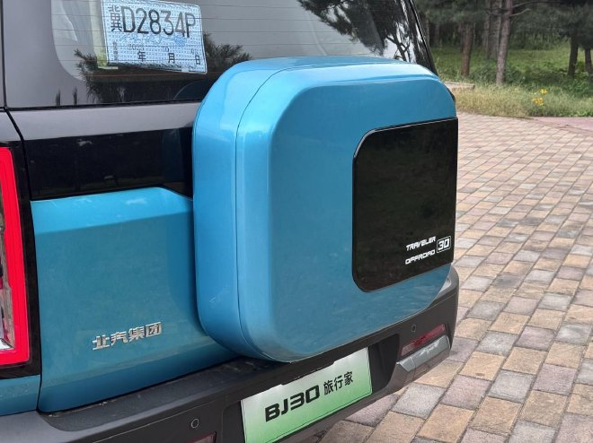 既能“撒野”又能“顾家” 试驾北京越野BJ30旅行家