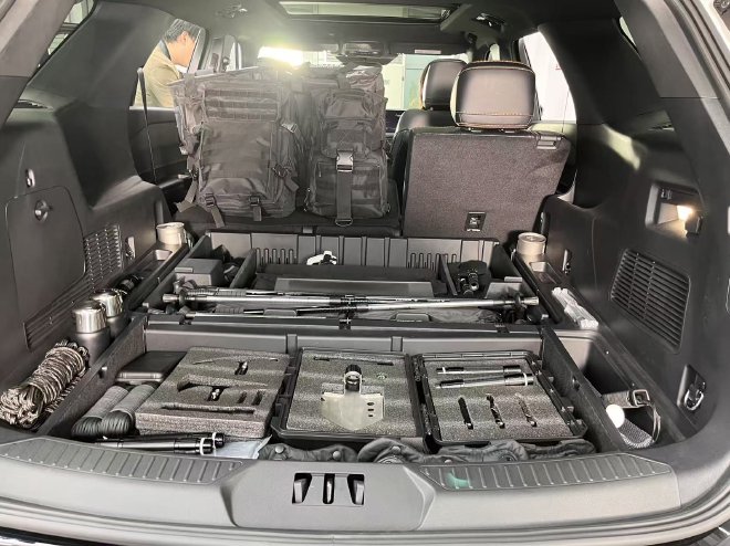 硬核之上，布局再拓！全新福特探险者昆仑穿越版新车亮相