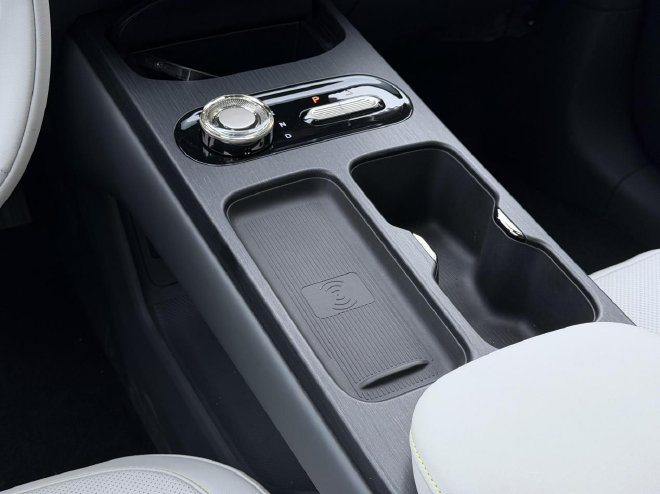 试驾羿驰05S 家用SUV务实好选择