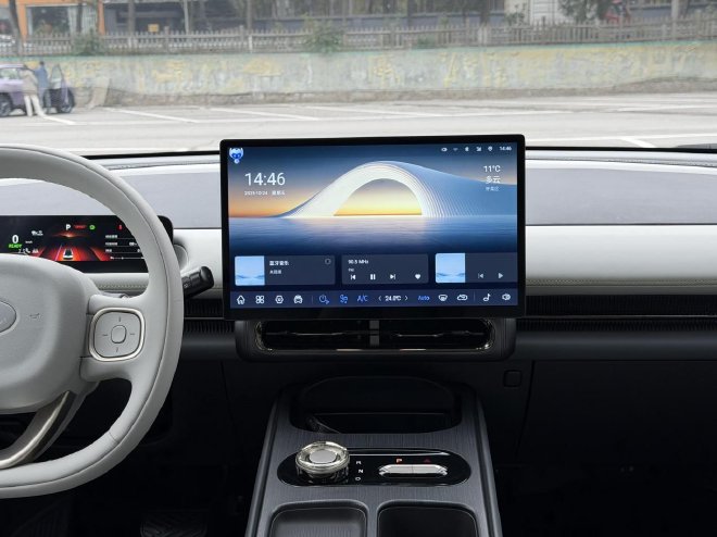 试驾羿驰05S 家用SUV务实好选择