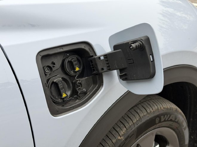 试驾羿驰05S 家用SUV务实好选择