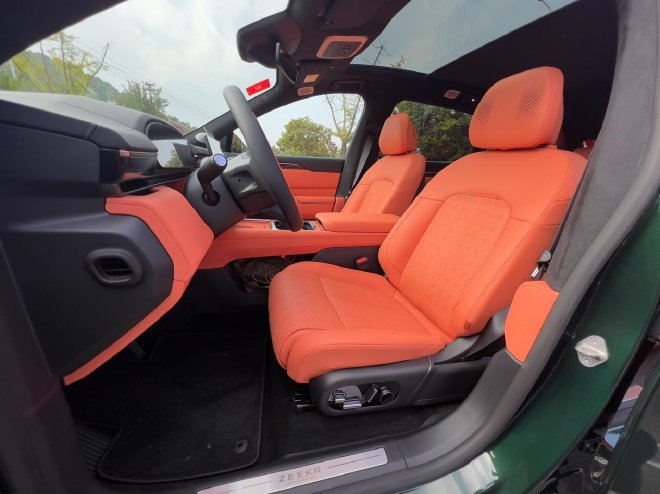 硬核升级看得见！ 试驾焕新极氪7X