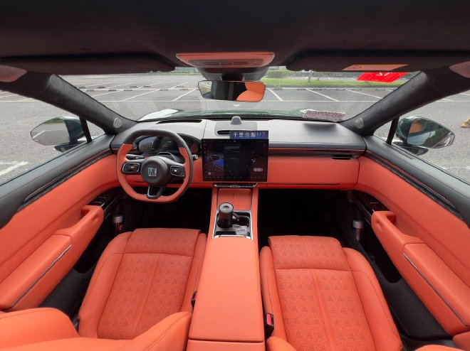 硬核升级看得见！ 试驾焕新极氪7X