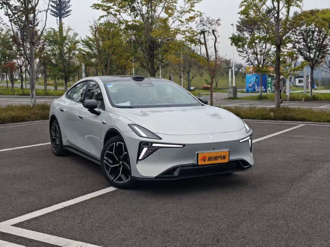 深蓝L06开启预售 价格区间13.99-16.19万元