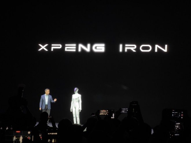 打通全部生态“涌现”的2025小鹏科技日