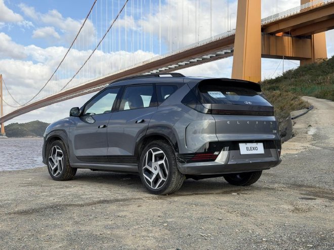 亲民售价带来越级体验 试驾北京现代EO羿欧