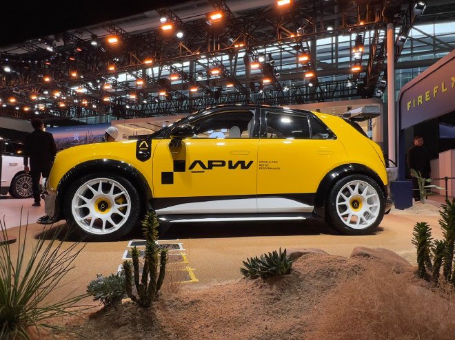 2025广州车展探馆：firefly萤火虫改装车和右舵车量产