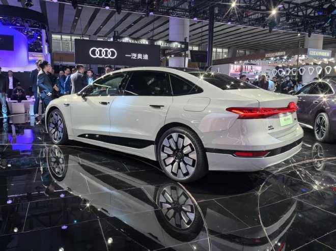 2025广州车展：一汽奥迪多车亮相