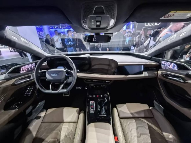 2025广州车展：一汽奥迪多车亮相