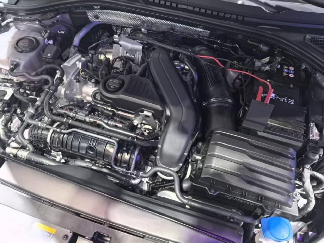 2025广州车展:上汽大众朗逸Pro亮相