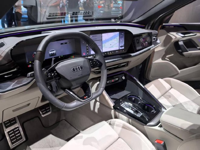 2025广州车展：一汽奥迪多车亮相