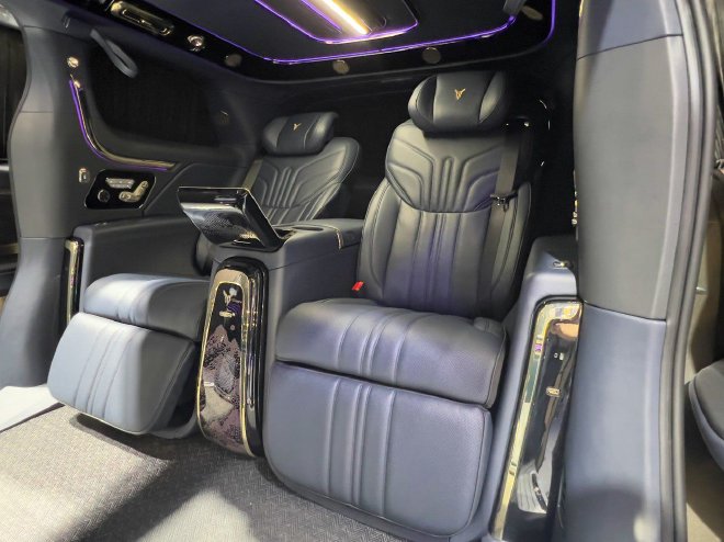 2025广州车展：岚图梦想家山河正式上市