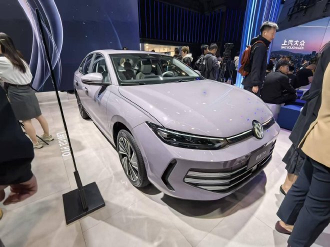 2025广州车展:上汽大众朗逸Pro亮相