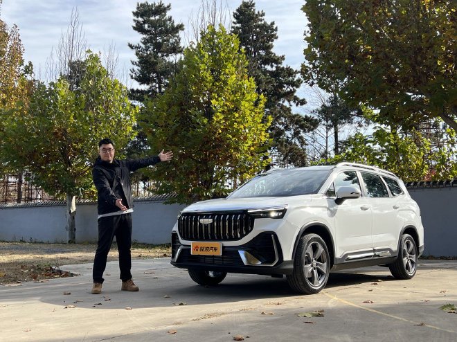 不止空间能打！第三代吉利豪越L动态试驾