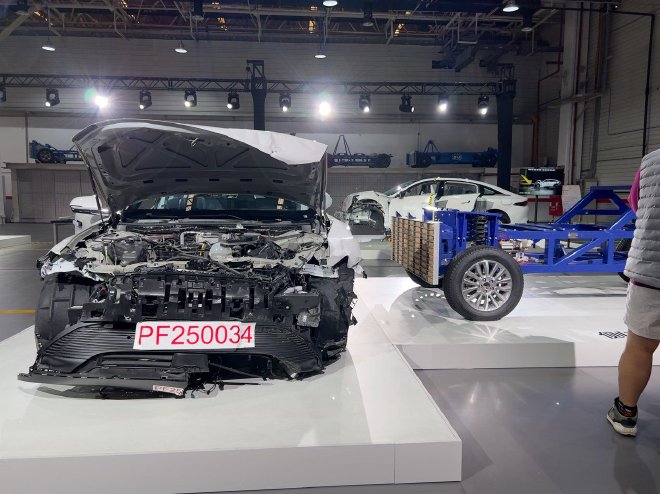 别克至境L7凭“七不规范”定义新能源安全新标杆