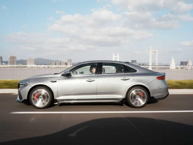 重新定义10万级家轿 2026款吉利星瑞东方曜试驾体验