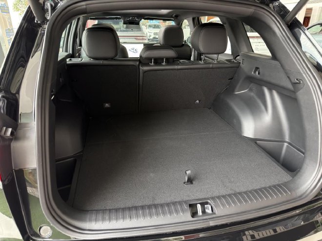 喝92#油+双14.6英寸大屏 探店吉利星越L全新长风系列