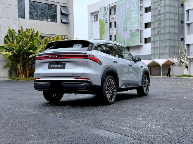 秀外慧中的全能选手 银河M7试驾体验