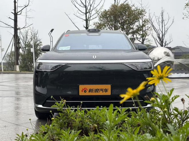 焕新升级后表现如何？试驾新款问界M8