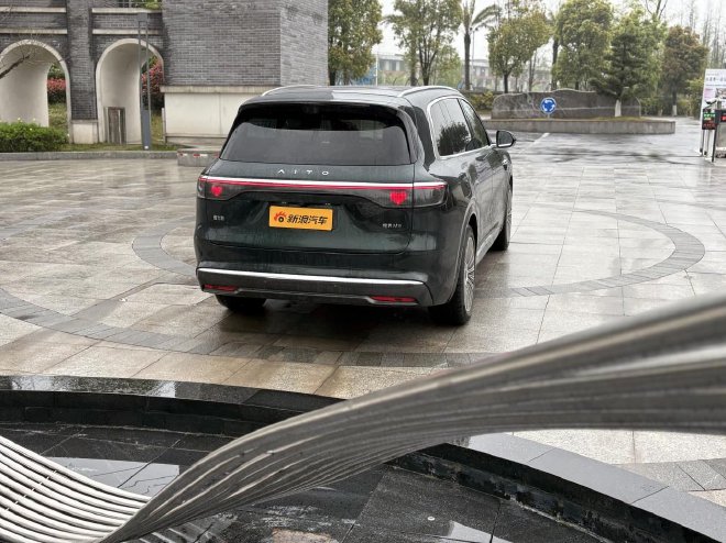 焕新升级后表现如何？试驾新款问界M8