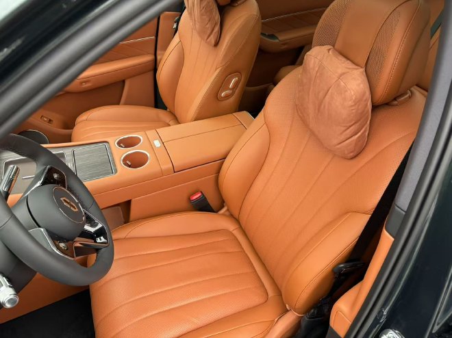 焕新升级后表现如何？试驾新款问界M8