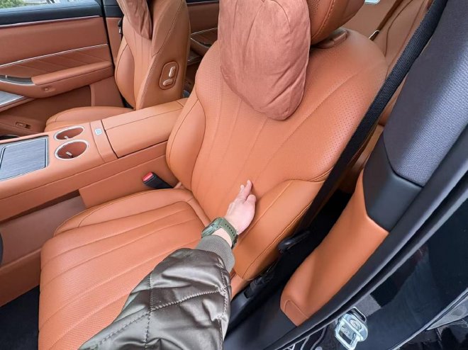 焕新升级后表现如何？试驾新款问界M8