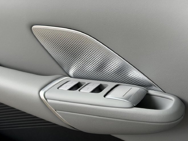 细节全面升级 试驾2026款小鹏MONA M03