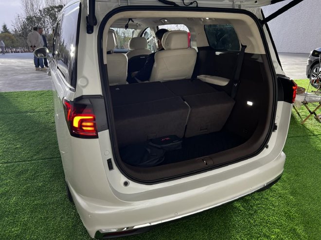 瑞风RF8享悦系列正式上市 限时抢购价17.69万-22.69万元