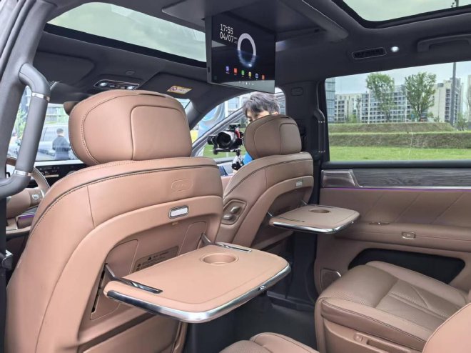 五菱华为联合打造 华境S正式亮相并开启盲订