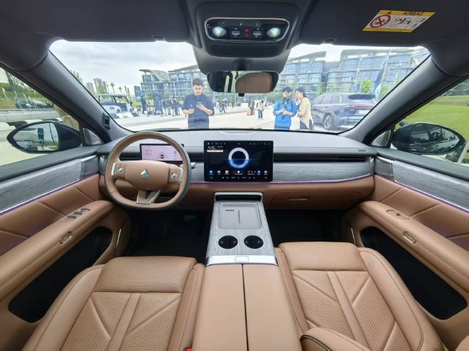 五菱华为联合打造 华境S正式亮相并开启盲订