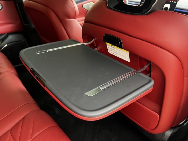 全系三电进阶 追求稳中求进 静态体验领克10纯电