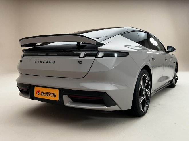 全系三电进阶 追求稳中求进 静态体验领克10纯电