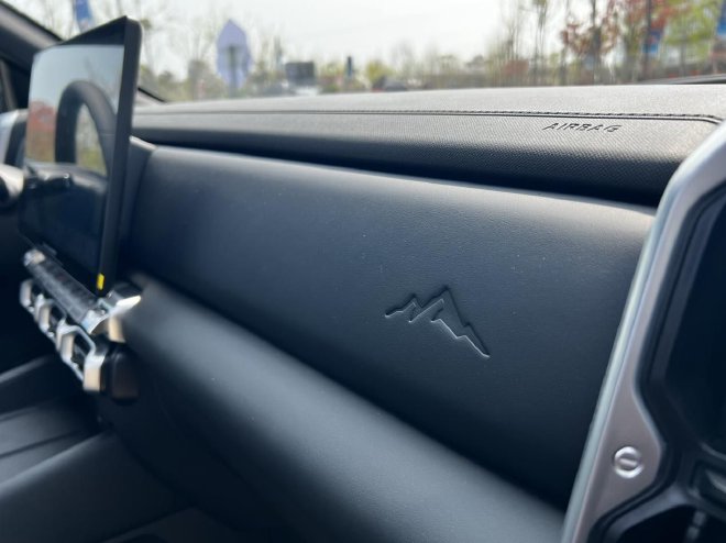 全球智能越野皮卡 出厂即战力 试驾奇瑞威麟R08 PRO