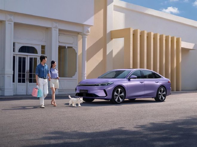 售价8.98万起 吉利银河A7双车正式上市