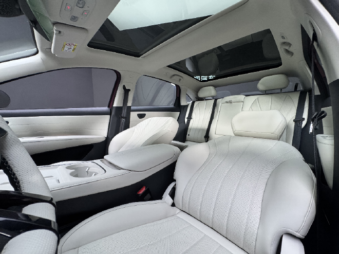 2026北京车展：极狐S3正式亮相