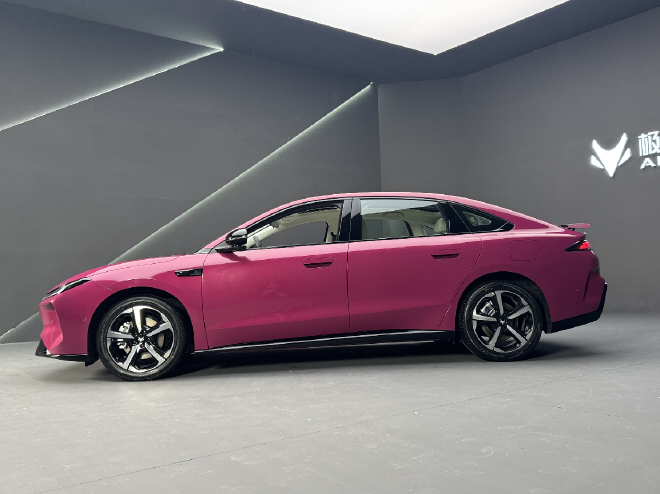 2026北京车展：极狐S3正式亮相