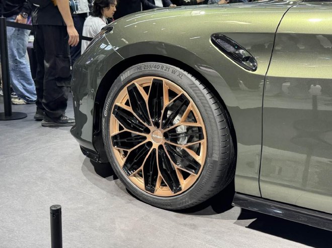 2026北京车展：方程豹全新序列车型亮相